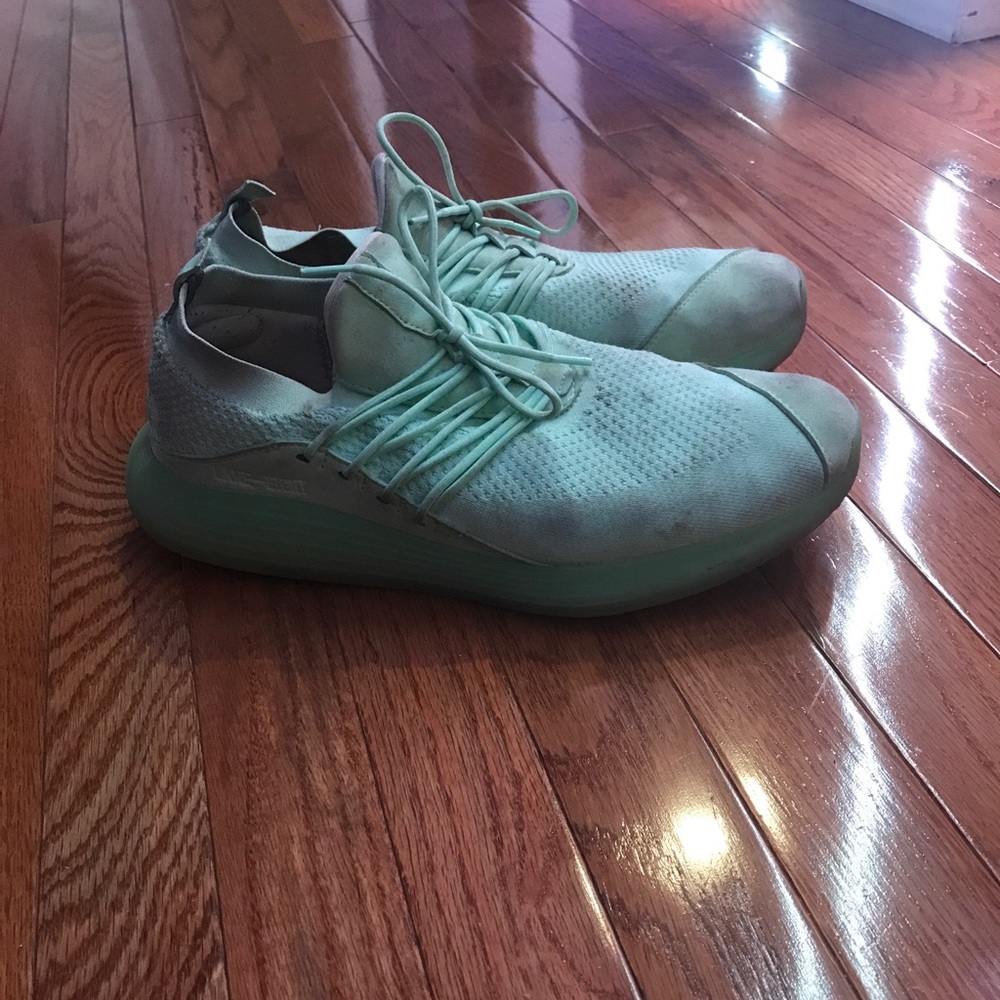 Lane Eight running shoes